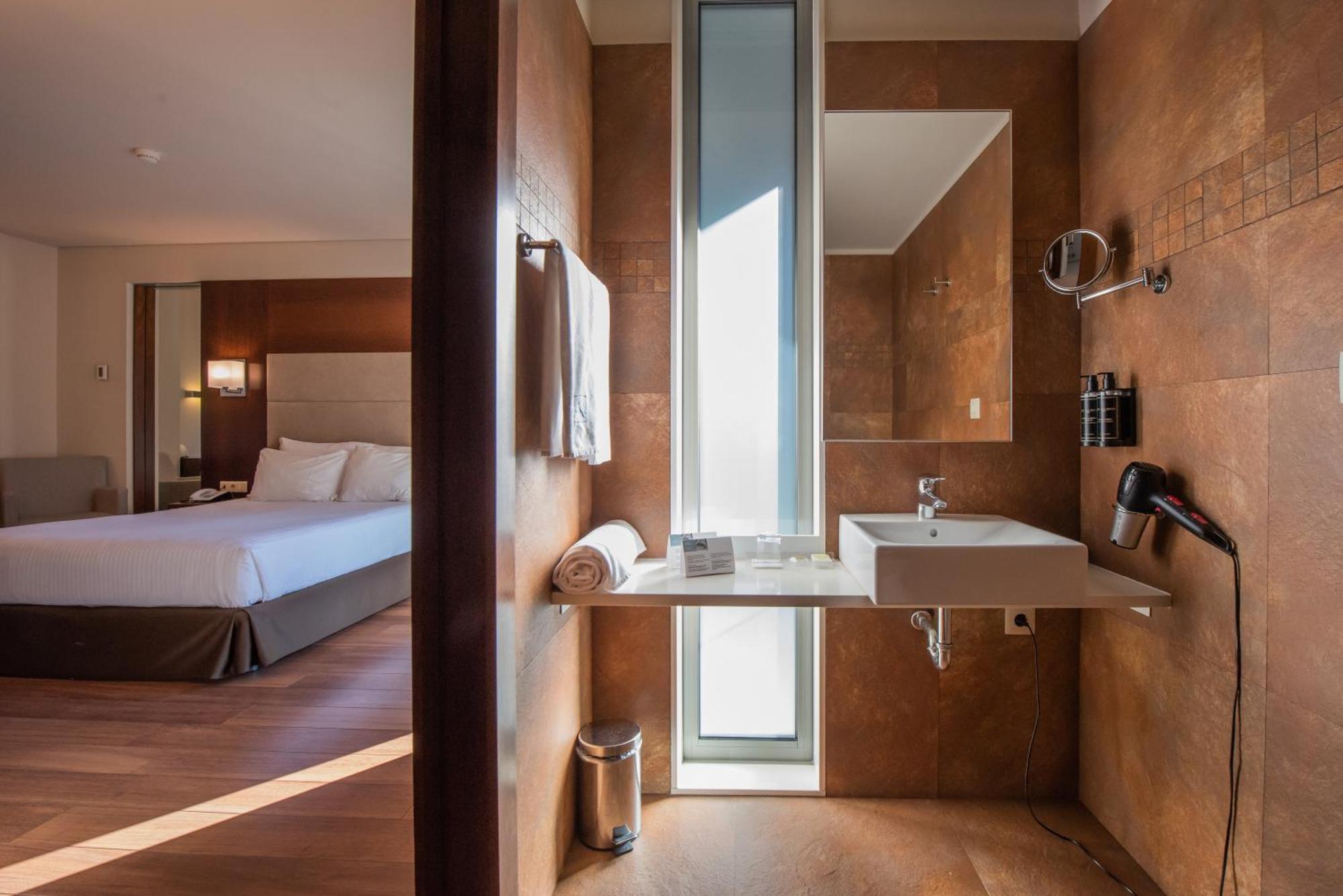 Double or Twin Room Balcony