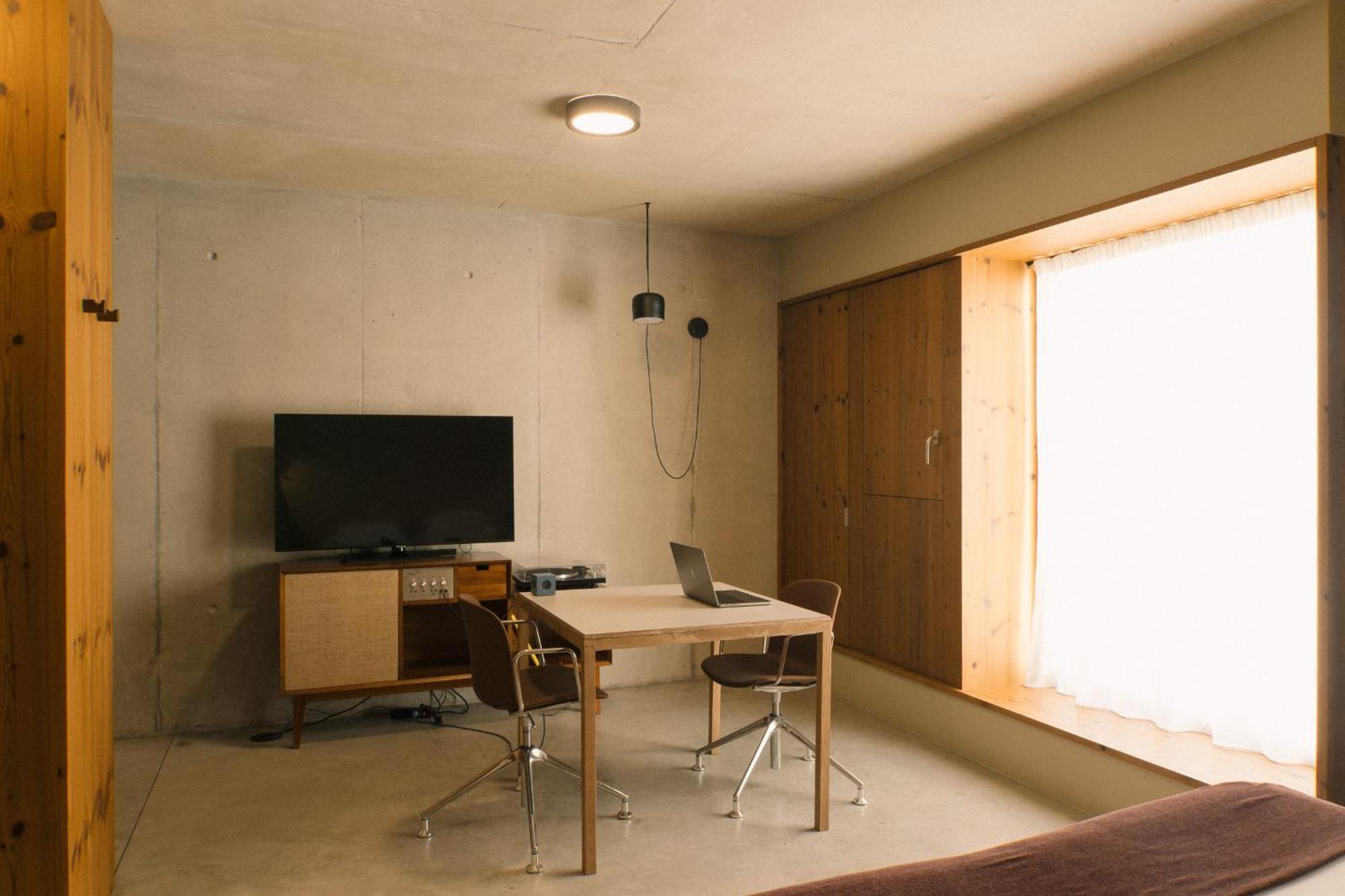 Superior Studio