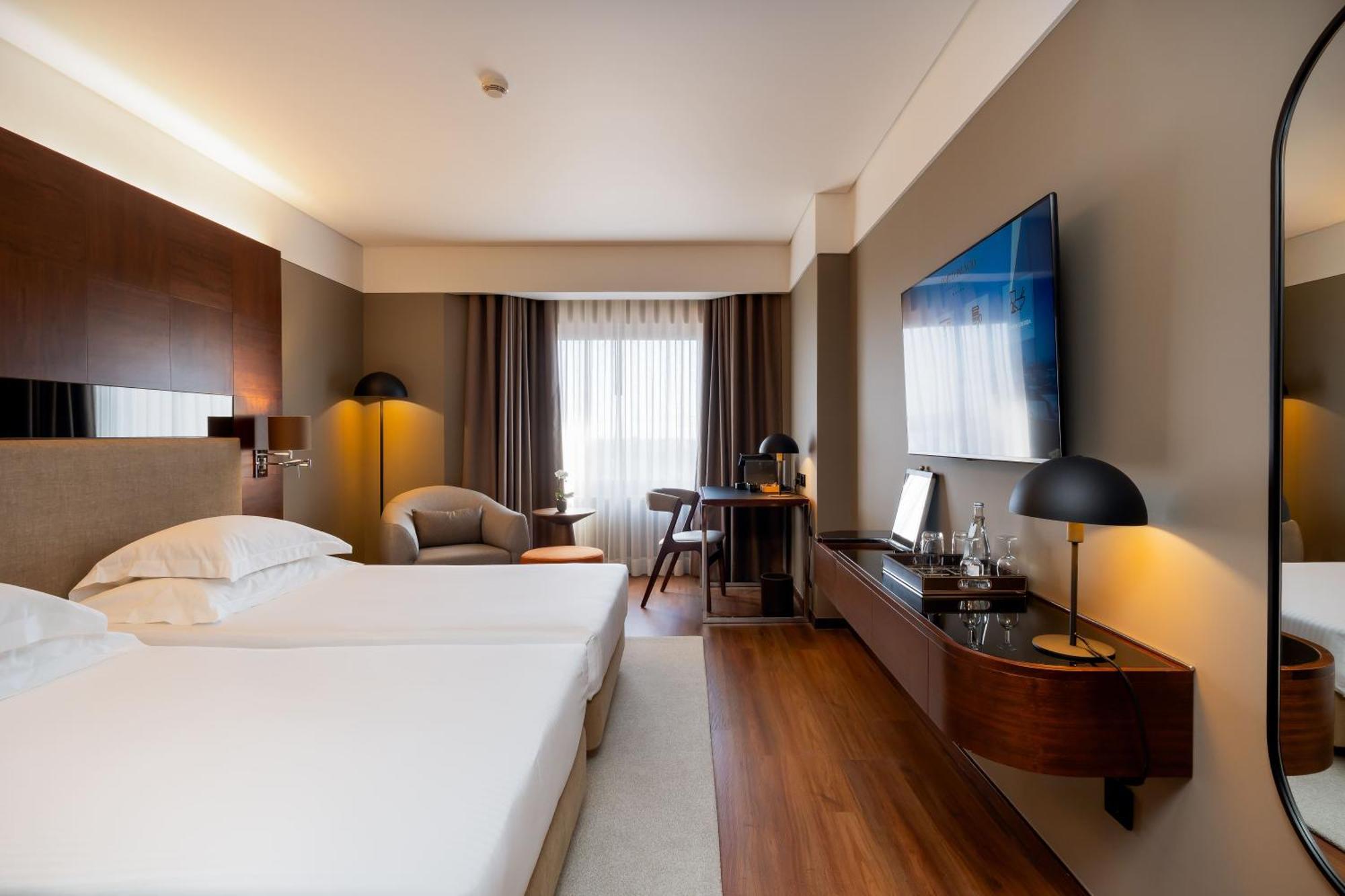 High Floor Executive Twin Room