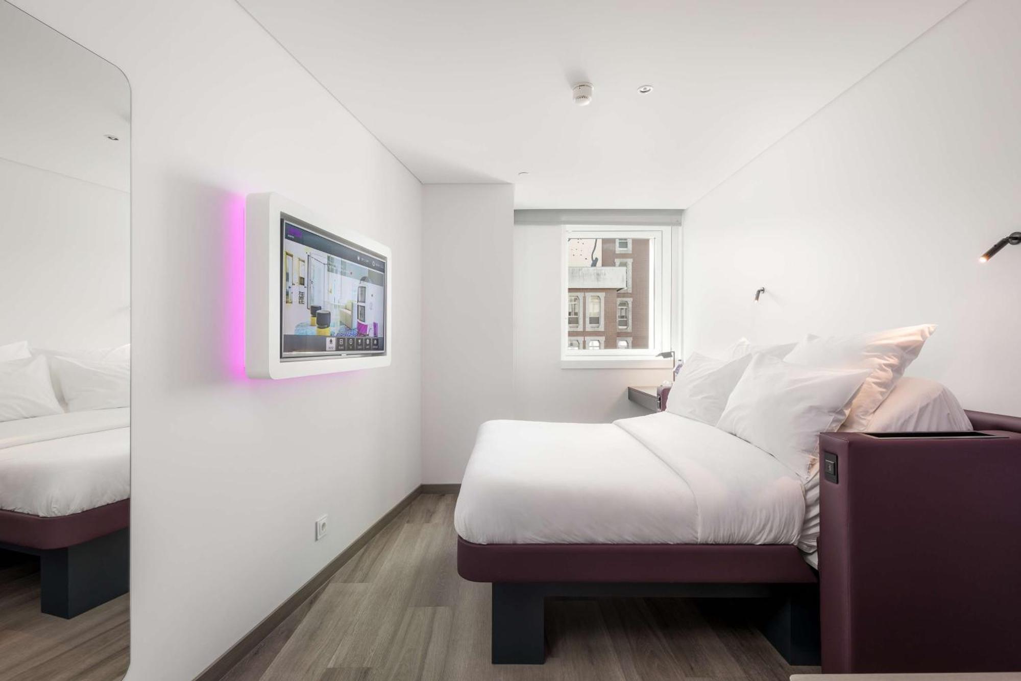 Premium Queen Room